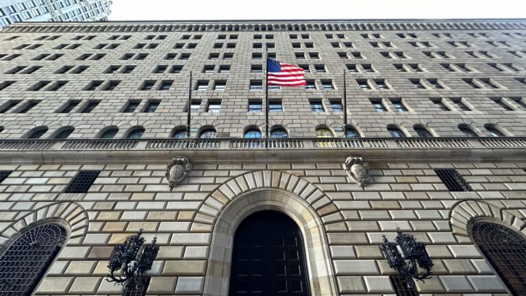 The Fed Doesn’t Have a Credibility Problem. It Has a Customer Problem.
